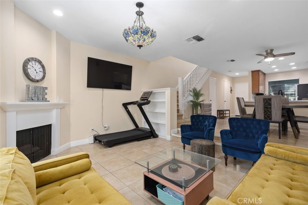 223 Pineview