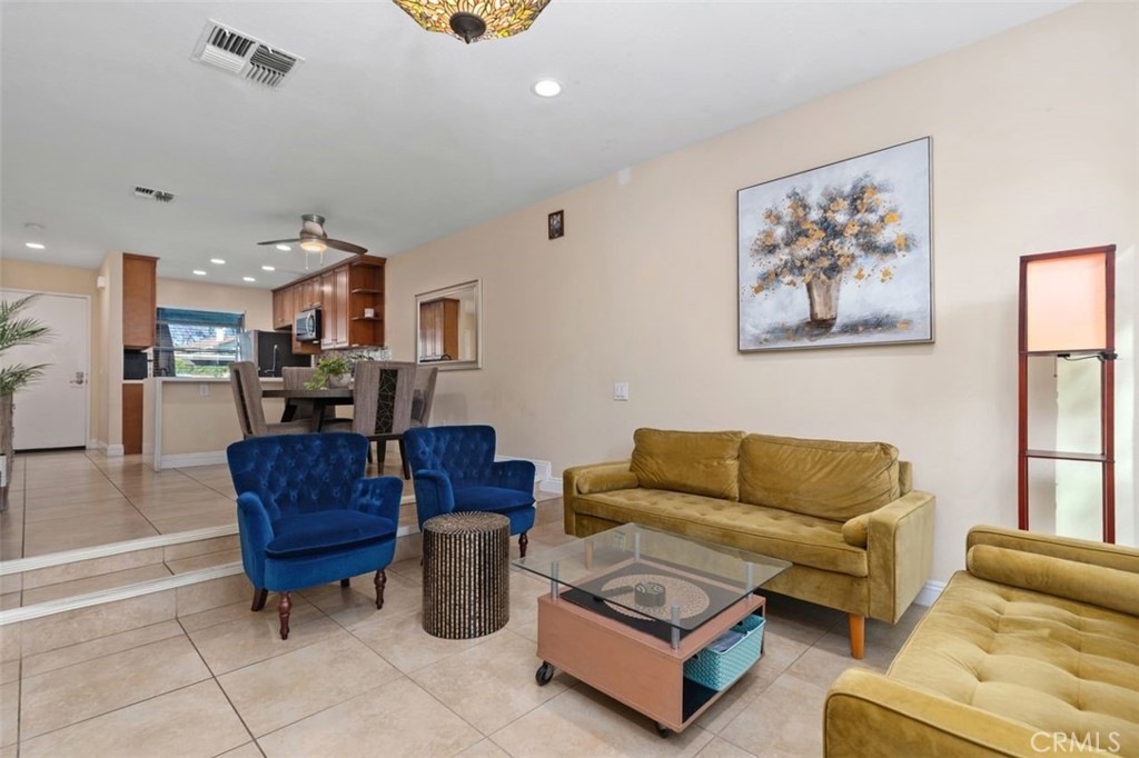 223 Pineview