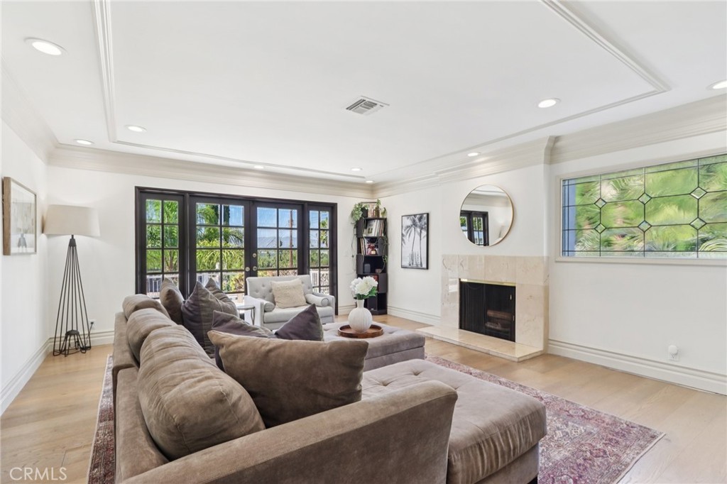 4501 Grimes Place