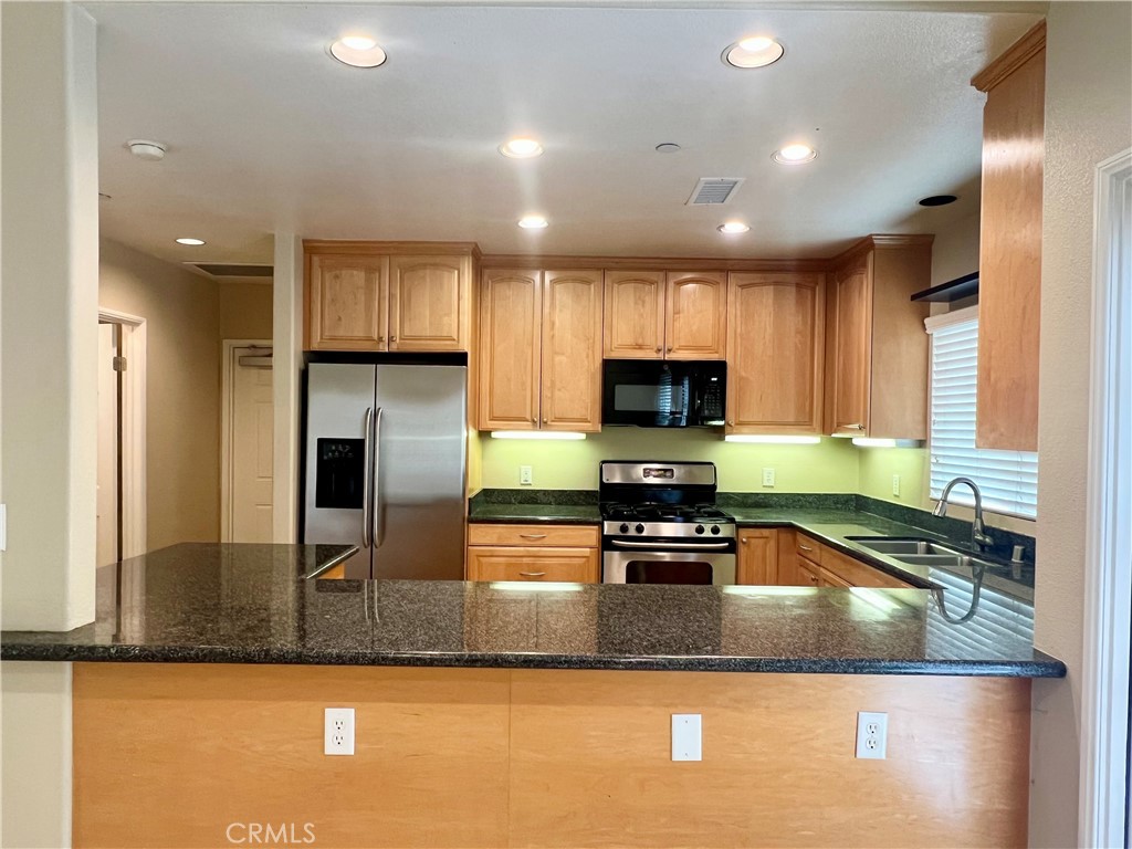 266 S Redwood Avenue A