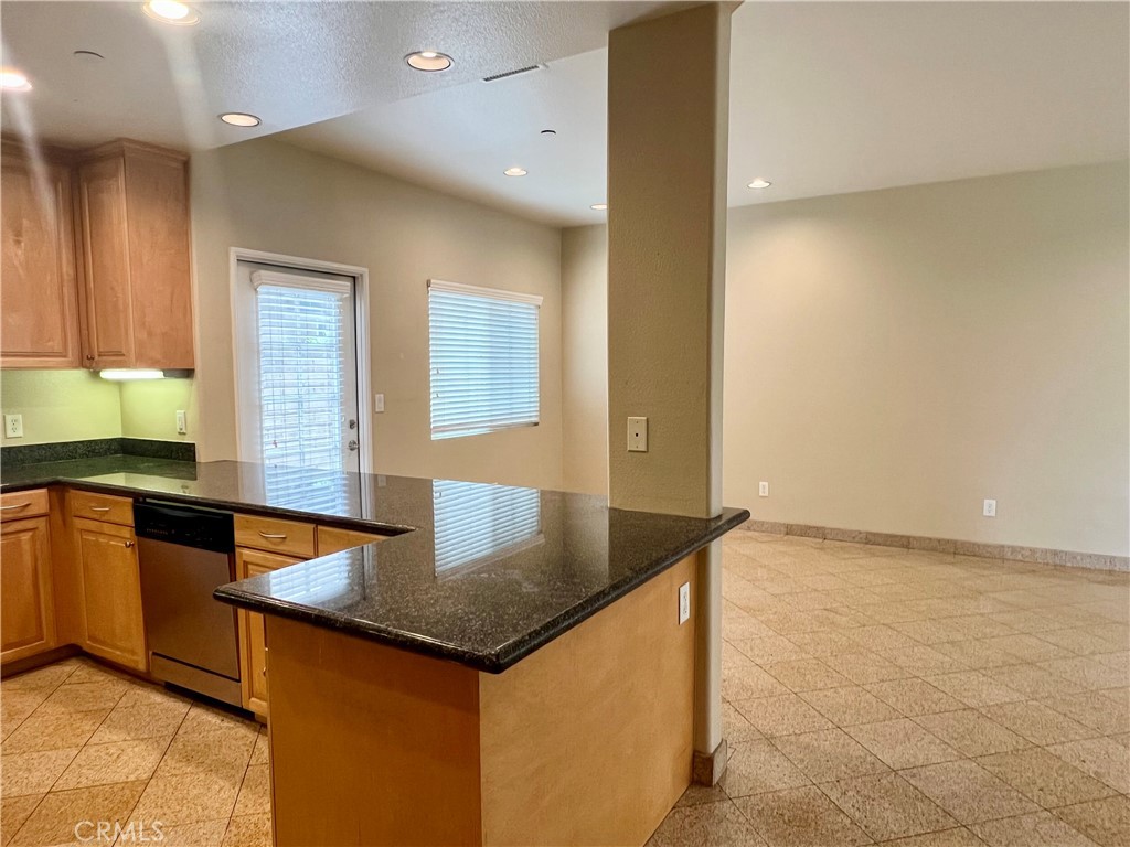 266 S Redwood Avenue A