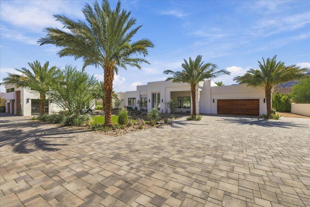 71649 Cholla Way