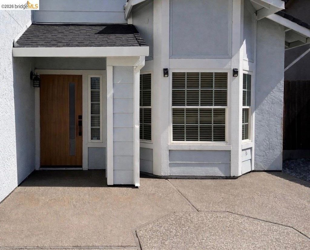 Photo of 4805 Clarity Ct Ct, Sacramento, CA 95842 (MLS # 41127544)