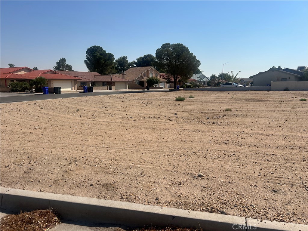 27754 Hummingbird Lane