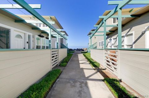 Photo of 1680 B Seacoast Drive Unit B Dr, Imperial Beach, CA 91932 (MLS # 250043695SD)