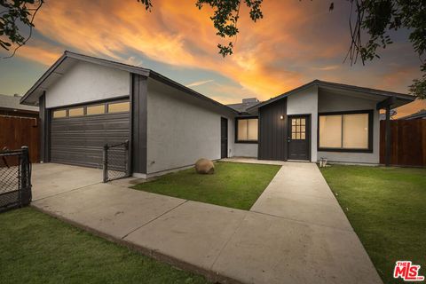 1040 Iris Street Wasco CA 93280