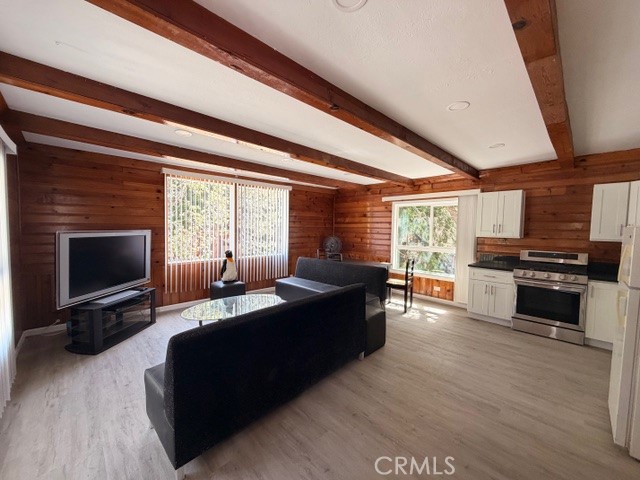 41266 Valley Of The Falls