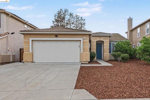 Photo of 16 Foreman St ST, Oakley, CA 94561 (MLS # 41148701)