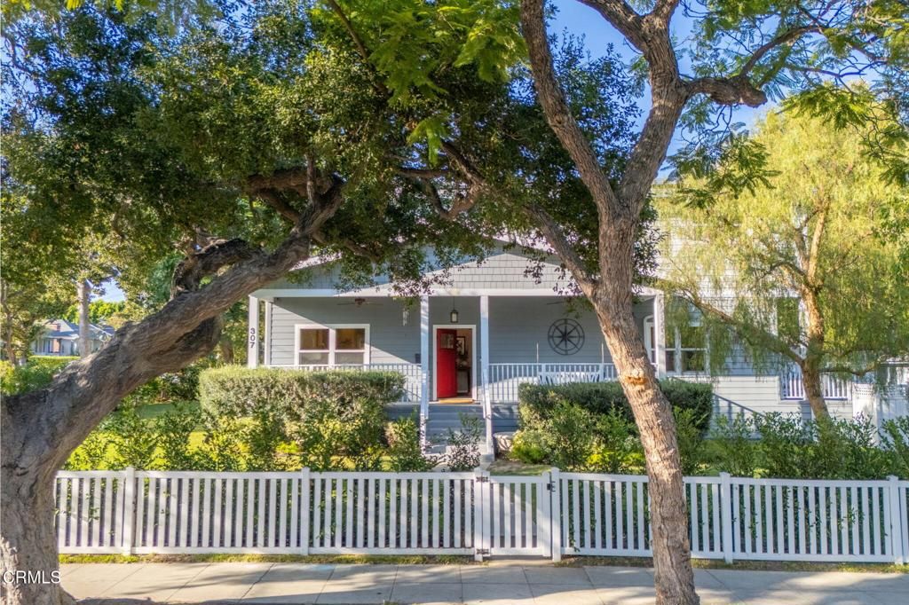 Photo of 307 Fillmore Street, Pasadena, CA 91106 (MLS # P1-24407)