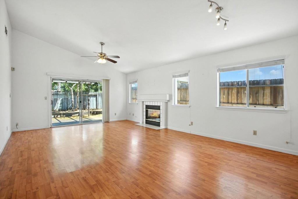 8534 Shadow Crest Circle