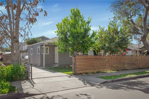 Photo of 3310 Palm Ave Ave, Lynwood, CA 90262 (MLS # SB26039548)