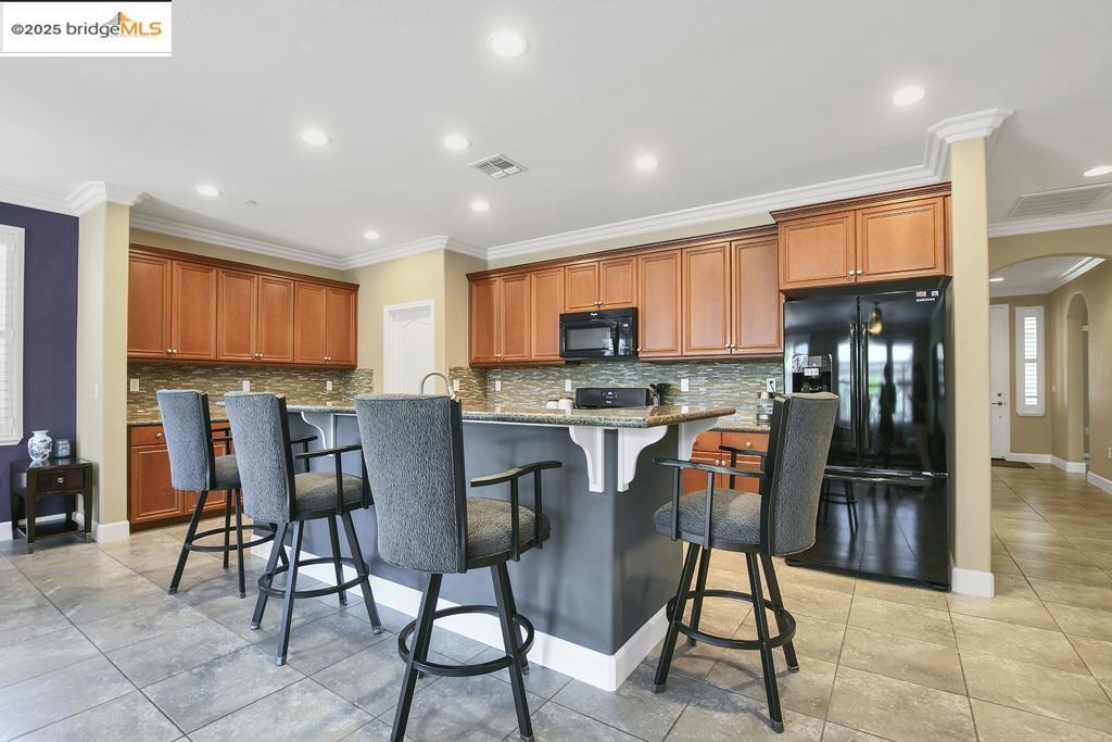 THE LAKES - Residential