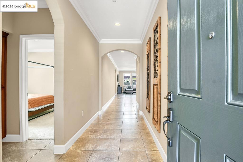 THE LAKES - Residential