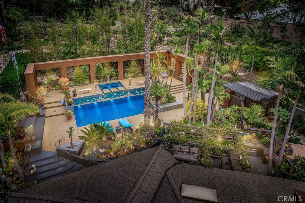 9885 Deerhaven Drive