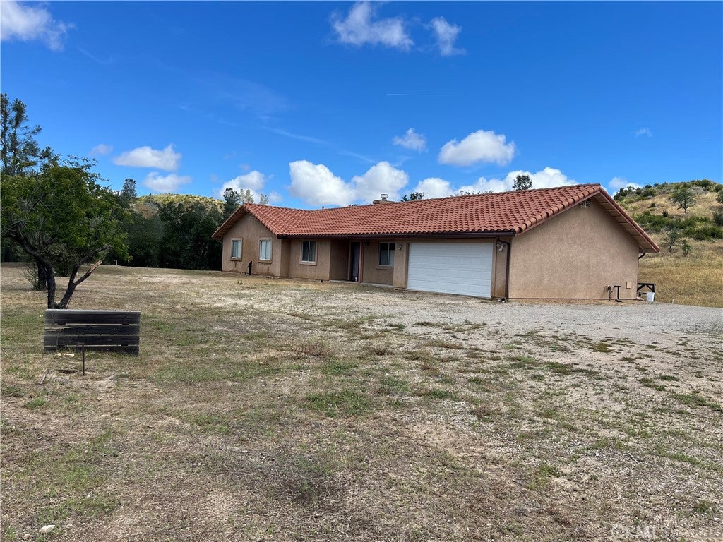 3151 Parkhill