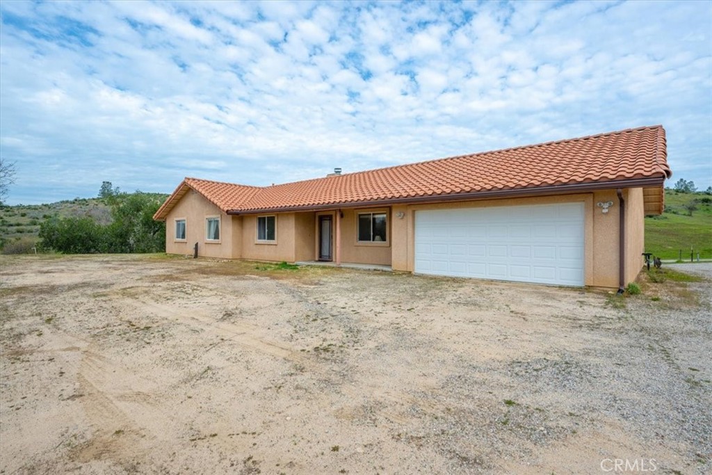 PROPERTIES 3151 Parkhill