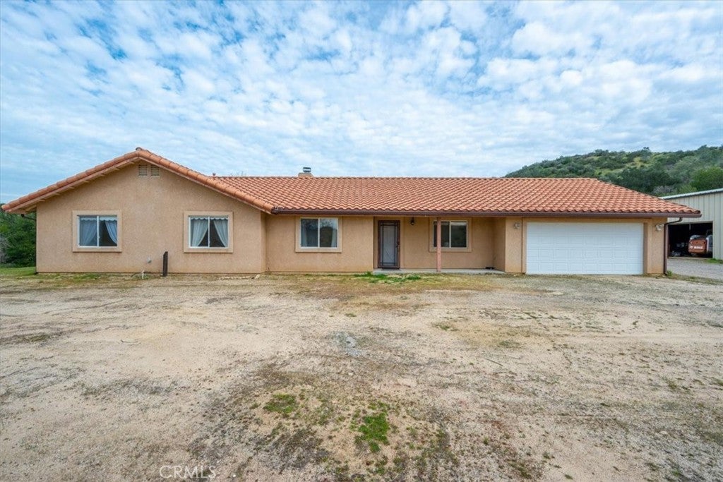 3151 Parkhill
