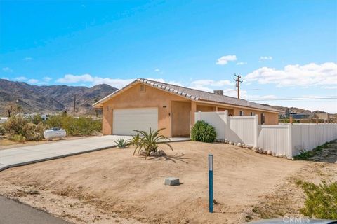 Photo of 6752 Manzanita Avenue, 29 Palms, CA 92277 (MLS # JT26036961)