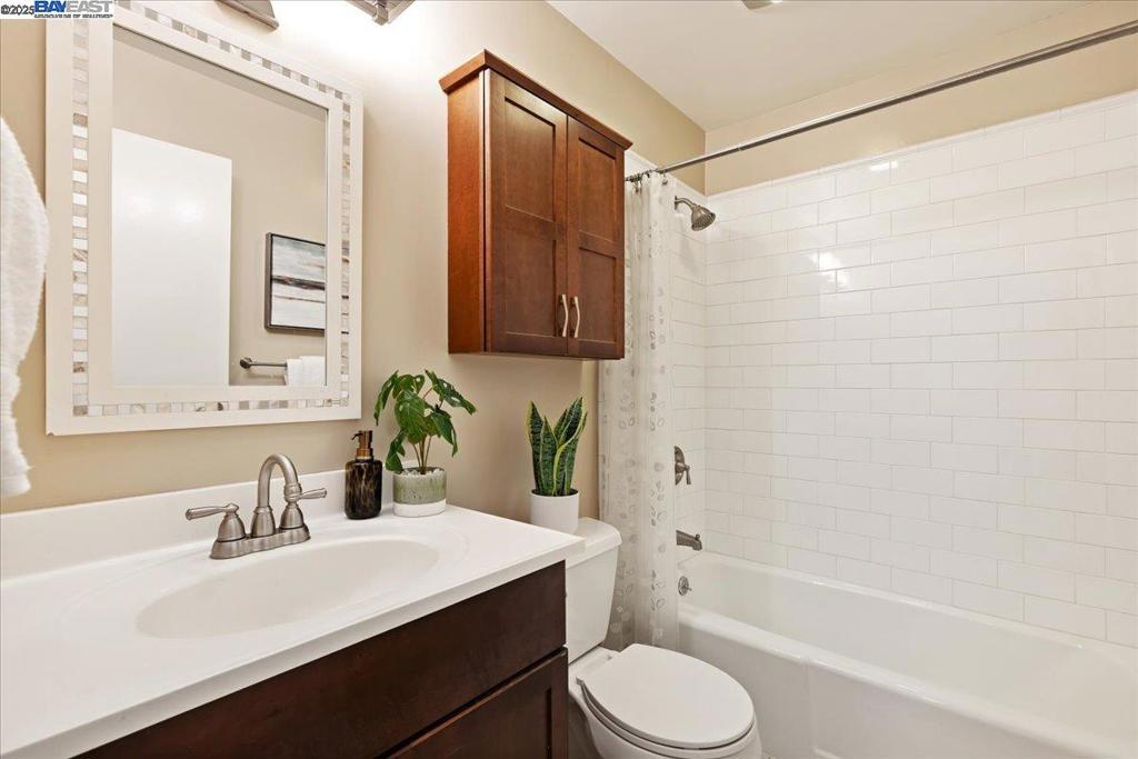 SOUTH SHORE - Residential