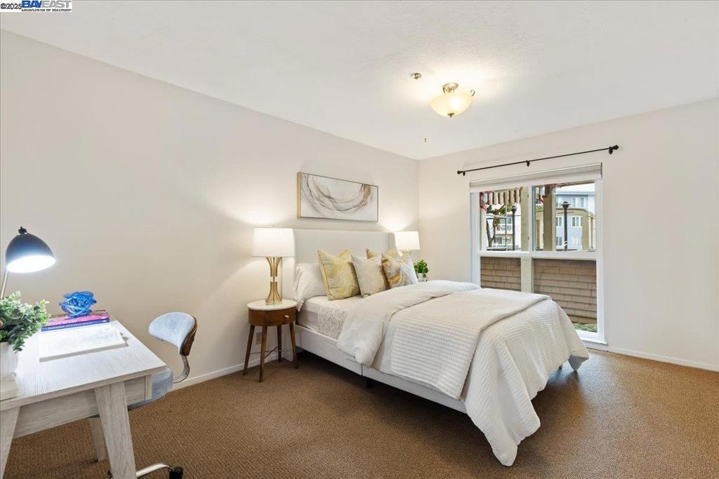 SOUTH SHORE - Residential
