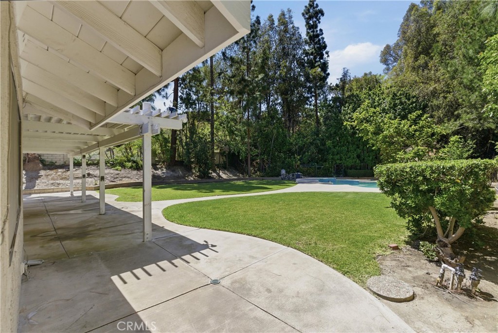 5415 E Willowick Circle