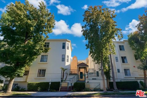 Photo of 5420 Sylmar Avenue #314, Sherman Oaks, CA 91401 (MLS # 25609055) Photo of 5420 Sylmar Avenue #314, Sherman Oaks, CA 91401 (MLS # 25609055)