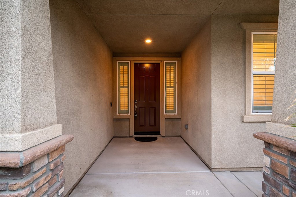 3694 S Grower Avenue