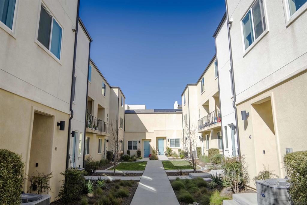 5261 Beachfront Cove St Unit 41