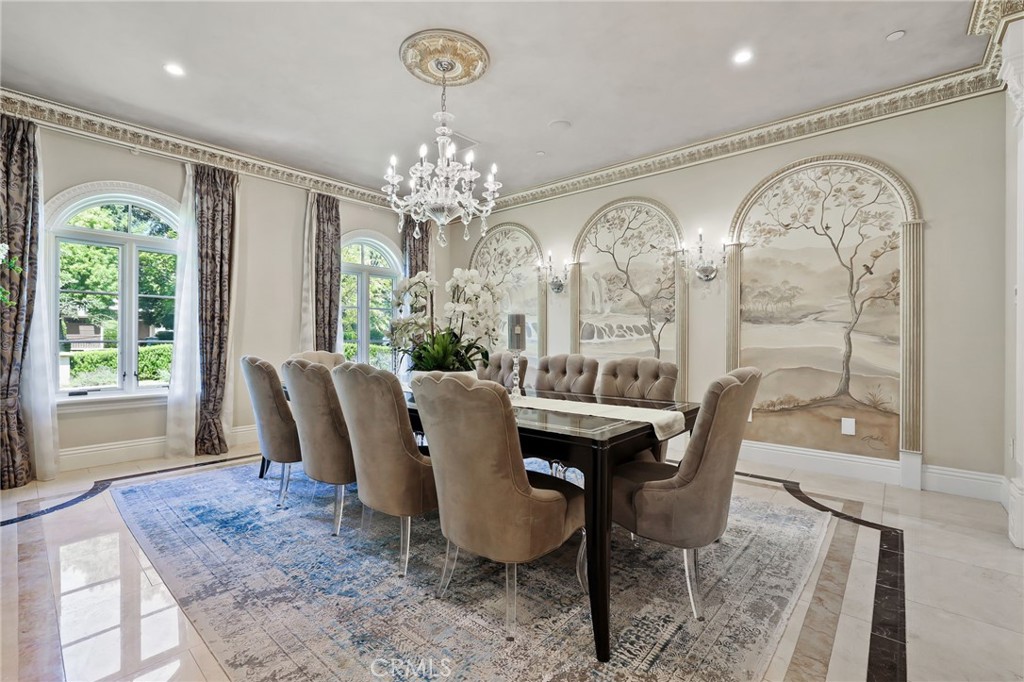 78 W Las Flores Avenue
