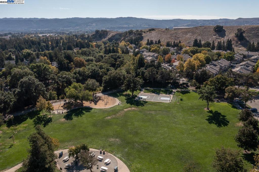 WILLOW CREEK - Residential