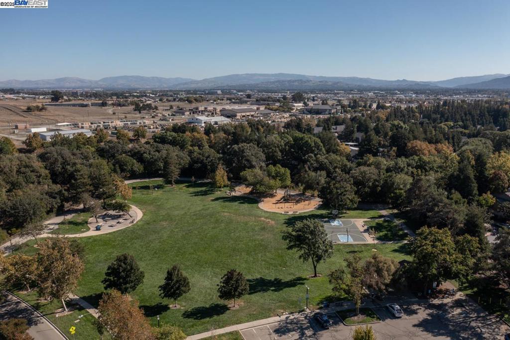 WILLOW CREEK - Residential