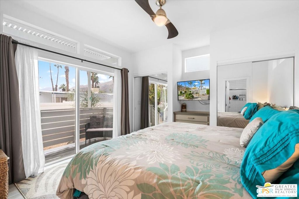 Palm Canyon Mobile Club - Manufactured In Park