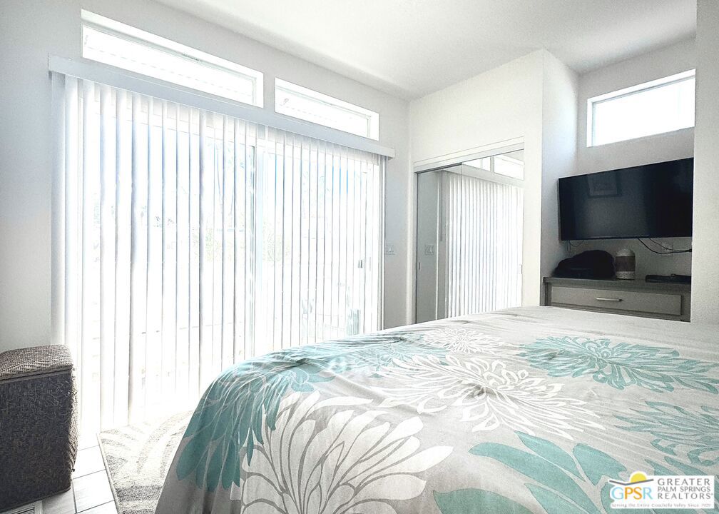 Palm Canyon Mobile Club - Manufactured In Park