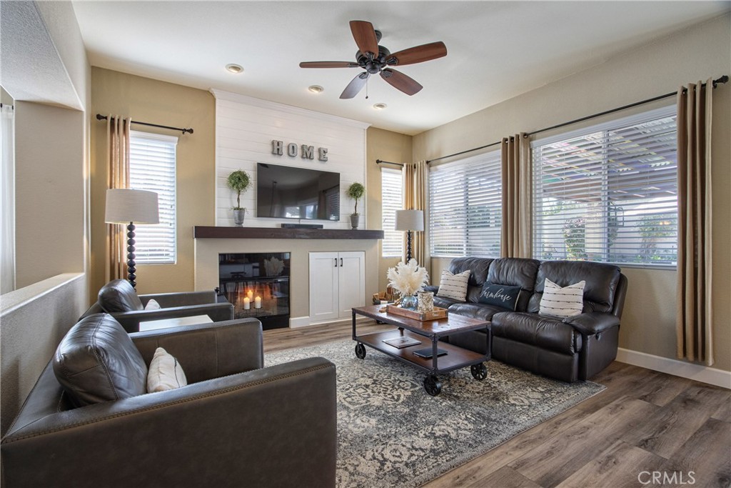 23481 Bending Oak Court