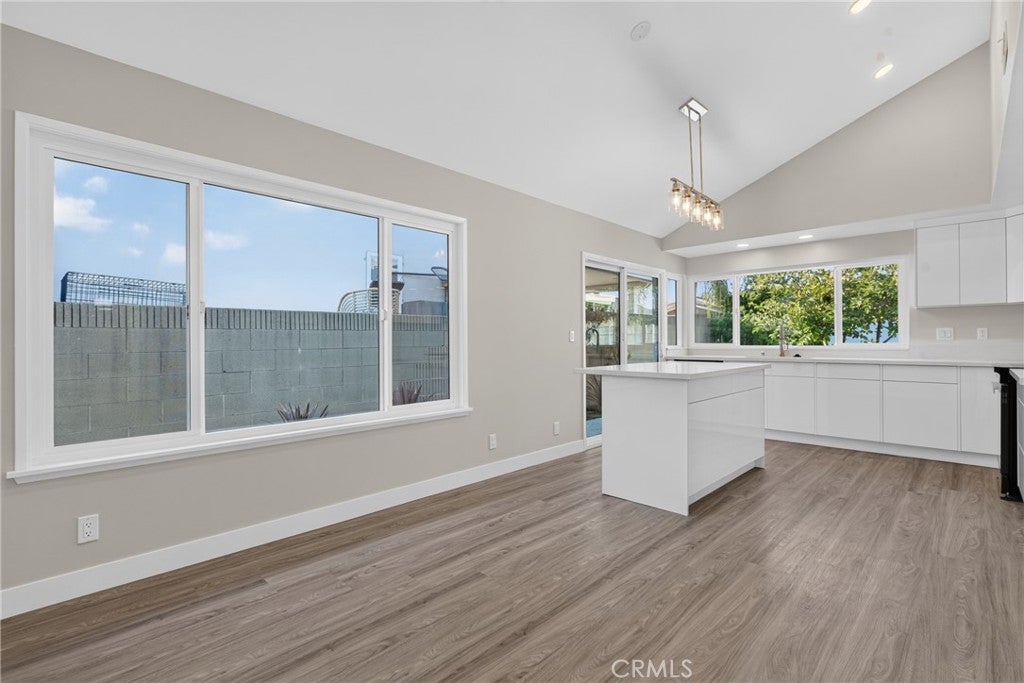 1232 E Shalene