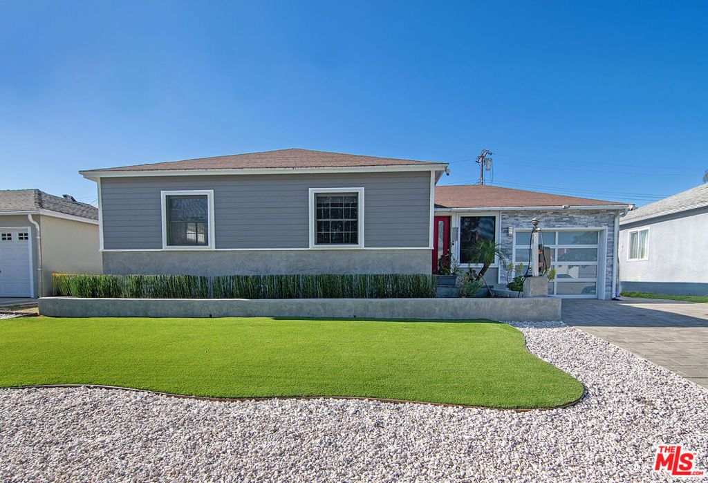 Photo of 7735 Isis Avenue, Los Angeles, CA 90045 (MLS # 26648699)