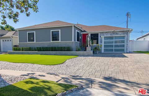 Photo of 7735 Isis Avenue, Los Angeles, CA 90045 (MLS # 26648699)