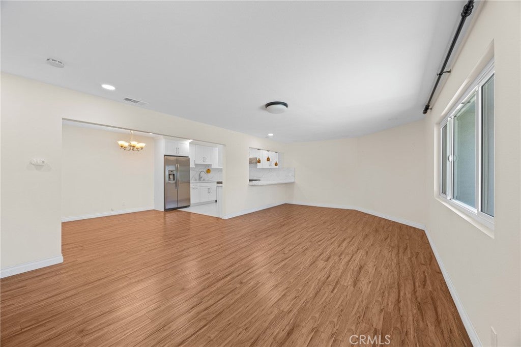 931 W Bainbridge
