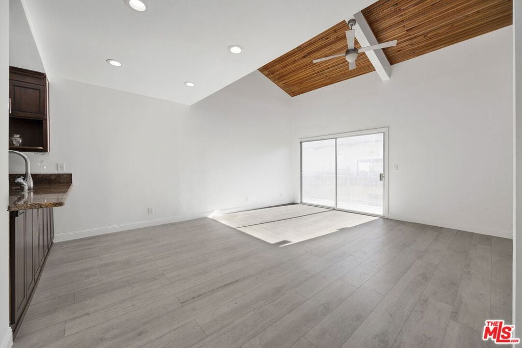 5460 White Oak Avenue G305, Encino CA 91316