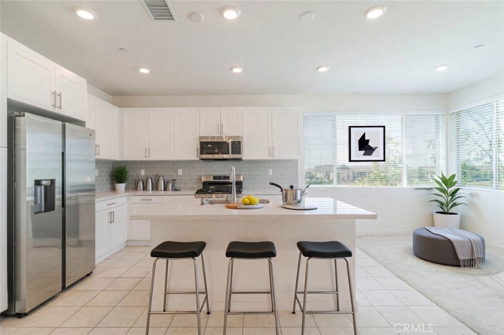 3570 E Peckham Paseo 5