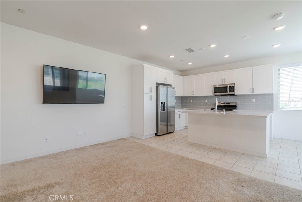 3570 E Peckham Paseo 5