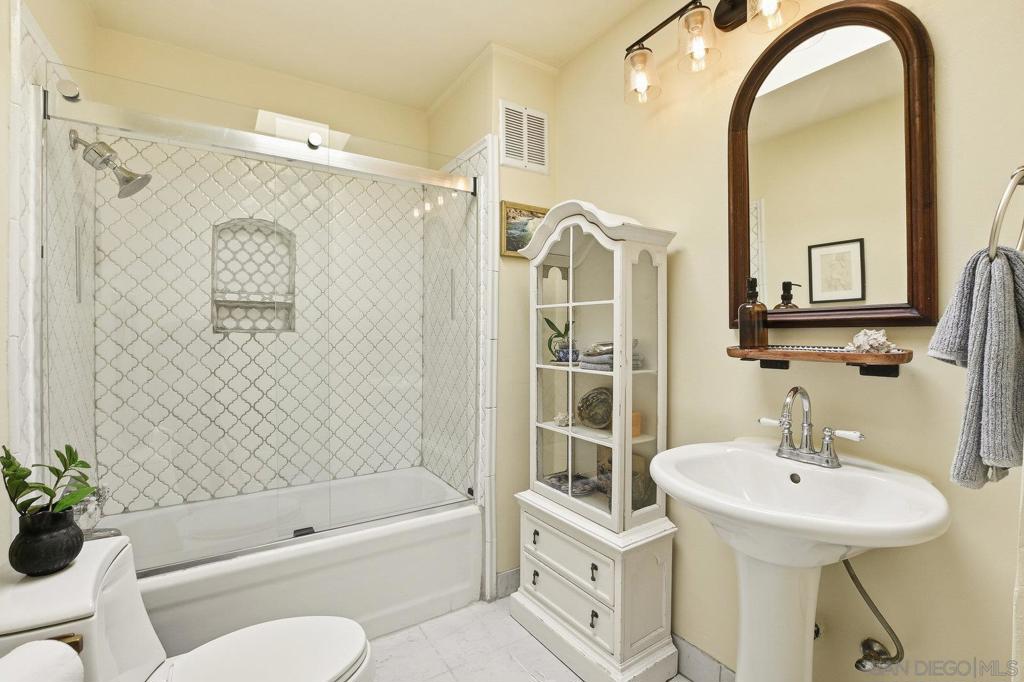 Ocean Beach - Residential