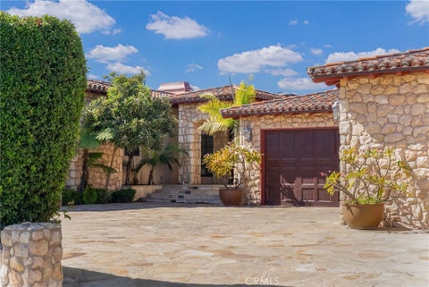 Photo of 417 Avocado AVE, Corona Del Mar, CA 92625 (MLS # OC26227706)