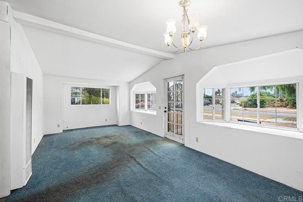741 ELM AVE