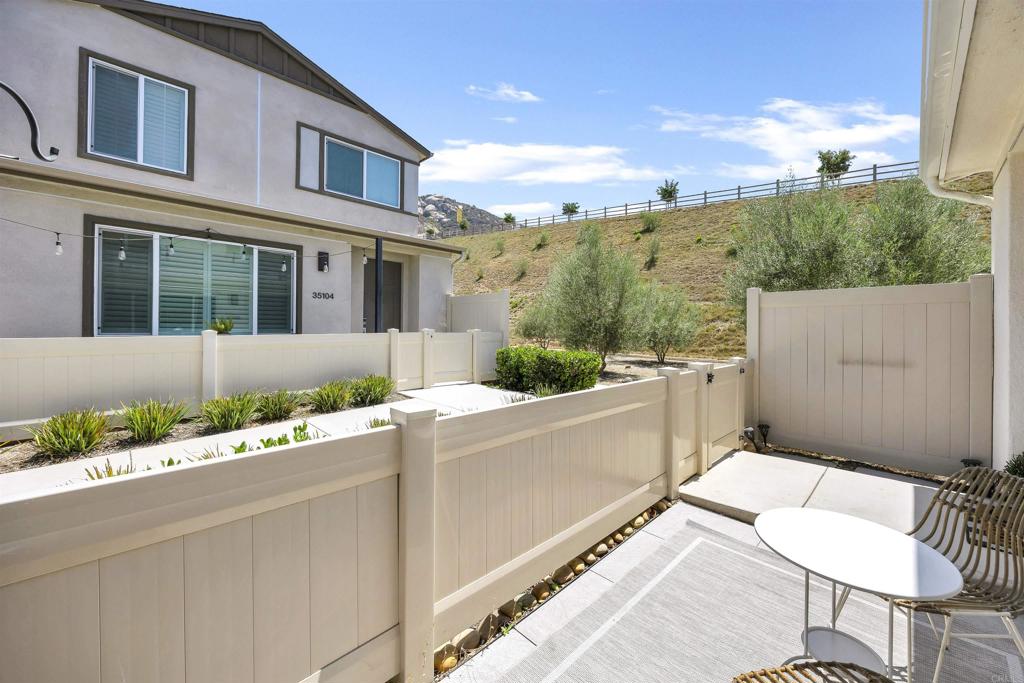 35103 Vine Place