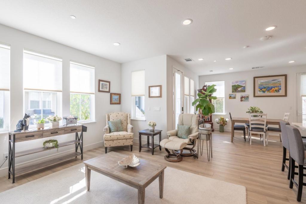 2773 Telegraph Boulevard