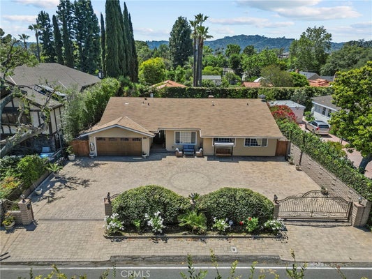 10544 CAMARILLO ST, TOLUCA LAKE, CA 91602 - Image 1432d65f331b5e4edc82d96dfdeec65d/1970495552