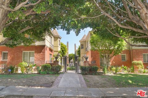 Photo of 1306 N ALTA VISTA Boulevard #1306 1/2, Los Angeles, CA 90046 (MLS # 25580927) Photo of 1306 N ALTA VISTA Boulevard #1306 1/2, Los Angeles, CA 90046 (MLS # 25580927)