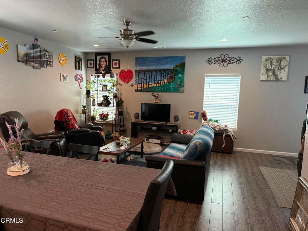 594 Granada Court