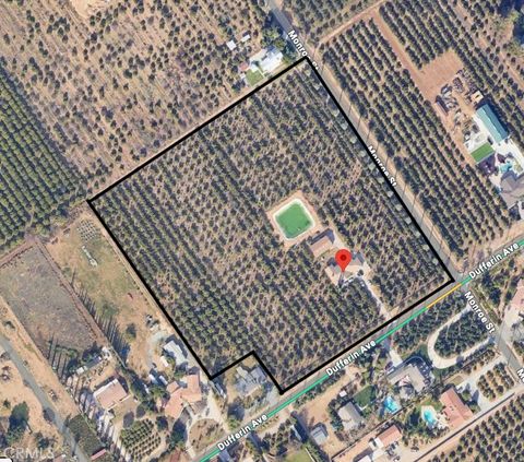 Photo of 8715 Dufferin AVE, Riverside, CA 92504 (MLS # IV26078366)
